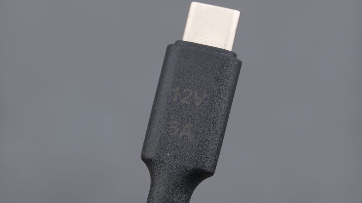 USB-C-Adapterkabel mit 12V Ausgabe