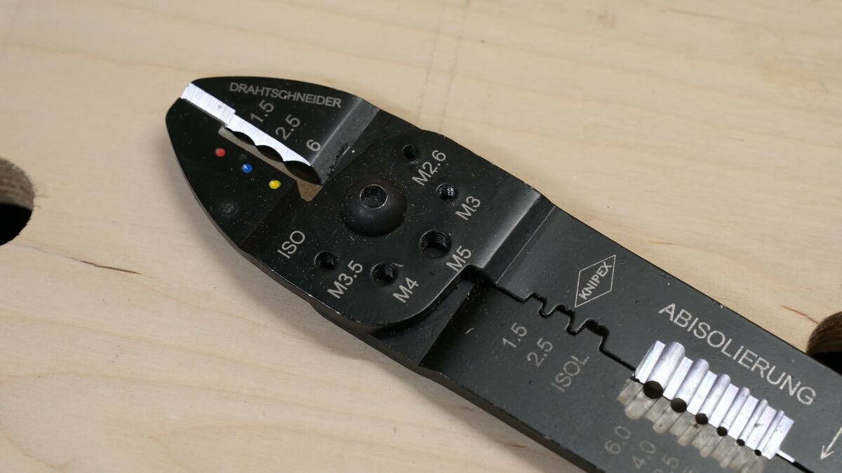 KNIPEX Multizange mit Schraubenschneidefunktion