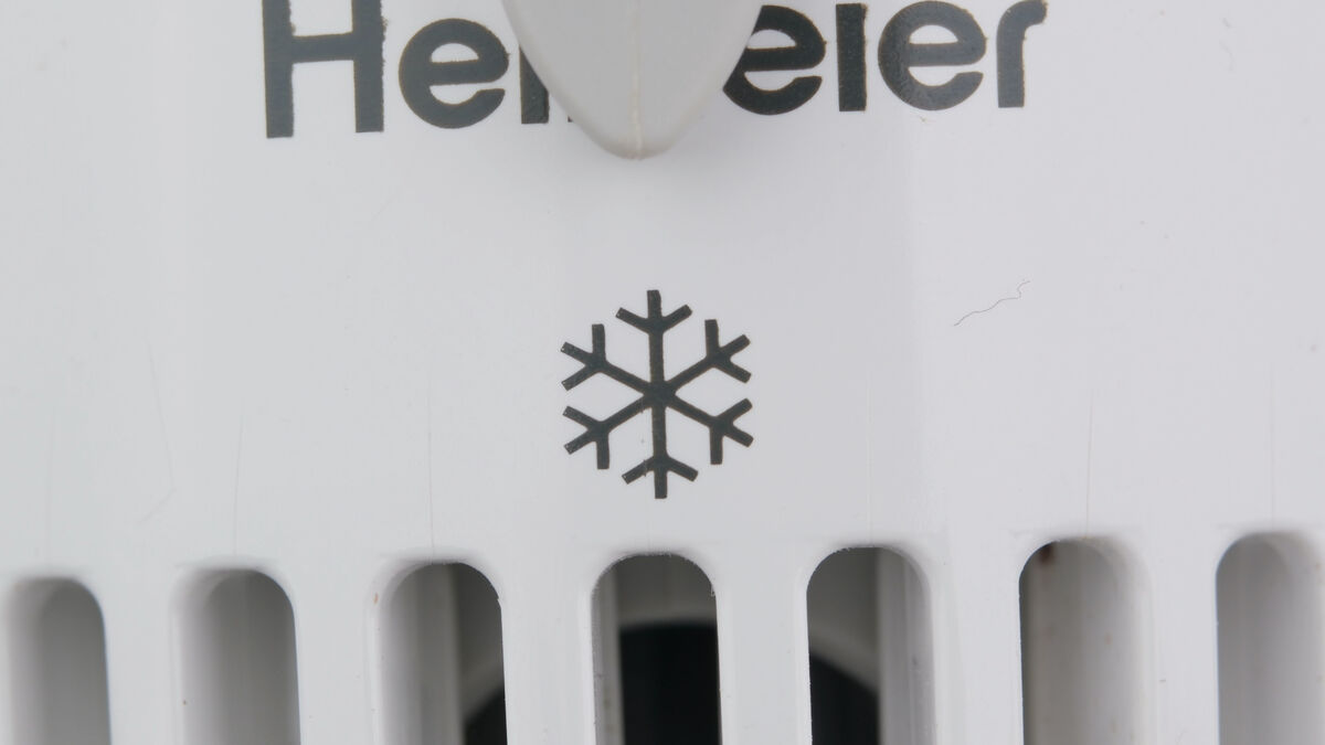 Heizung bleibt warm obwohl auf Schneeflocke steht