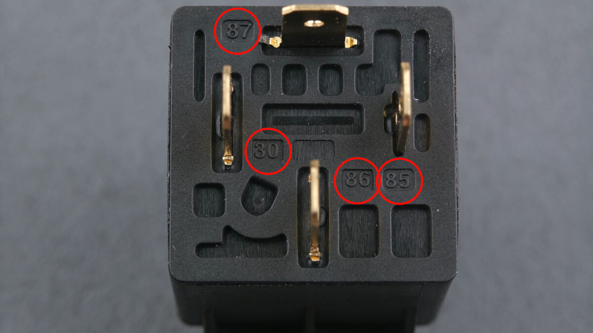 Pinbelegung des Bosch-Relais Pinbelegung des Bosch-Relais