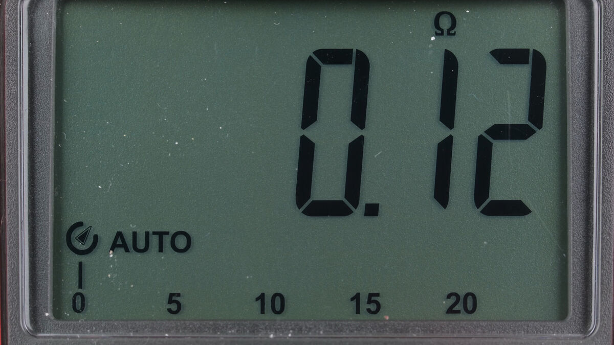 Bosch-Relais mit Durchgang (geschaltet bei anliegender Spannung) Bosch-Relais mit Durchgang (geschaltet bei anliegender Spannung)