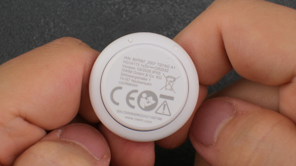 TRONIC Smart Tag Finder die Batteriefach öffnen Schritt 1: auf Zeigefinger legen TRONIC Smart Tag Finder die Batteriefach öffnen Schritt 1: auf Zeigefinger legen